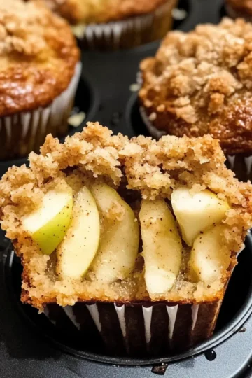 Apfel-Zimt-Muffins mit Streuseltopping