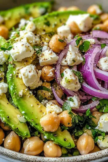 Kichererbsen Feta Avocado Salat