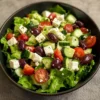 Mediterraner griechischer Salat